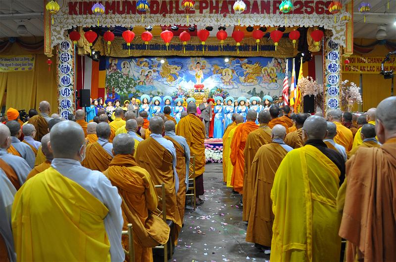 (1)-PHẬT-ĐẢN-CHÙA-ĐIỀU-NGỰ-DSC_0145